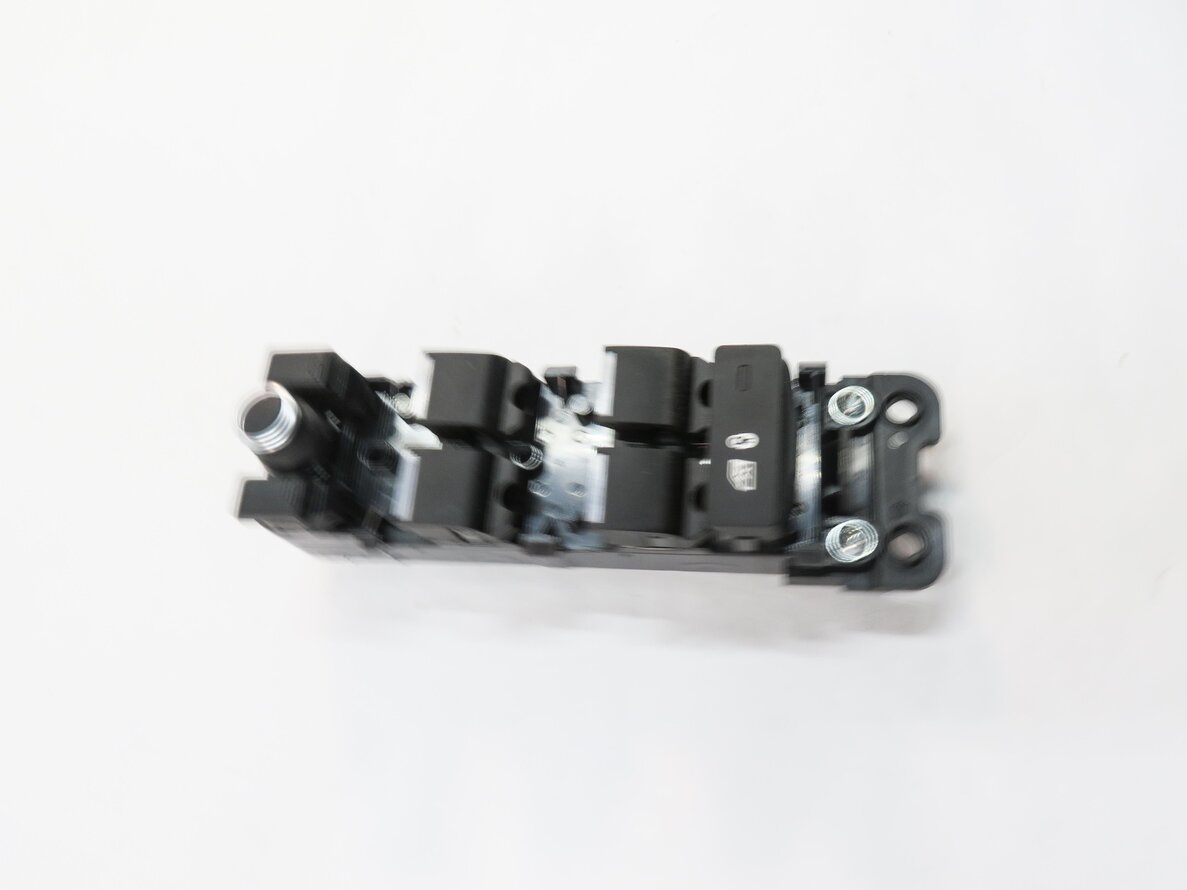 Thumbnail 3: 2013-2017 RANGE ROVER SPORT (L405 L494) LEFT DRIVER P-FOLD MASTER WINDOW SWITCH