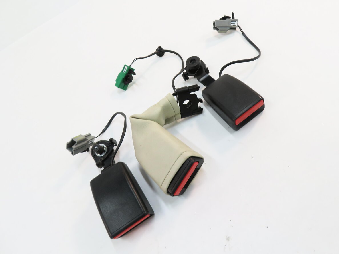 2014 RANGE ROVER SPORT (L494) REAR 2nd SECOND ROW SEAT SEATBELT RECEIVER SET-3