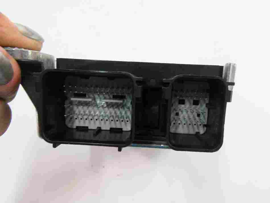 Thumbnail 6: 2014-2015 RANGE ROVER SPORT EVOQUE (L405 L494 L538) SRS SAFETY CONTROL MODULE