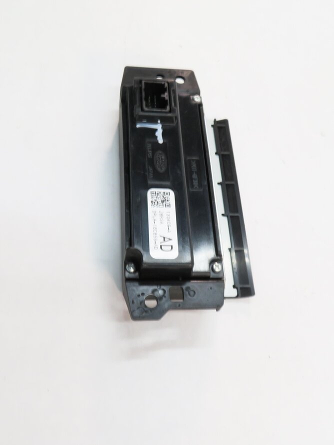 Thumbnail 4: 2014 RANGE ROVER SPORT (L494) LEFT TOUCH SCREEN CONTROL MODULE