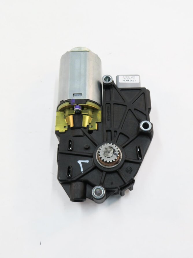 Thumbnail 5: 2013-2022 RANGE ROVER SPORT (L405 L494) SUNROOF MOTOR