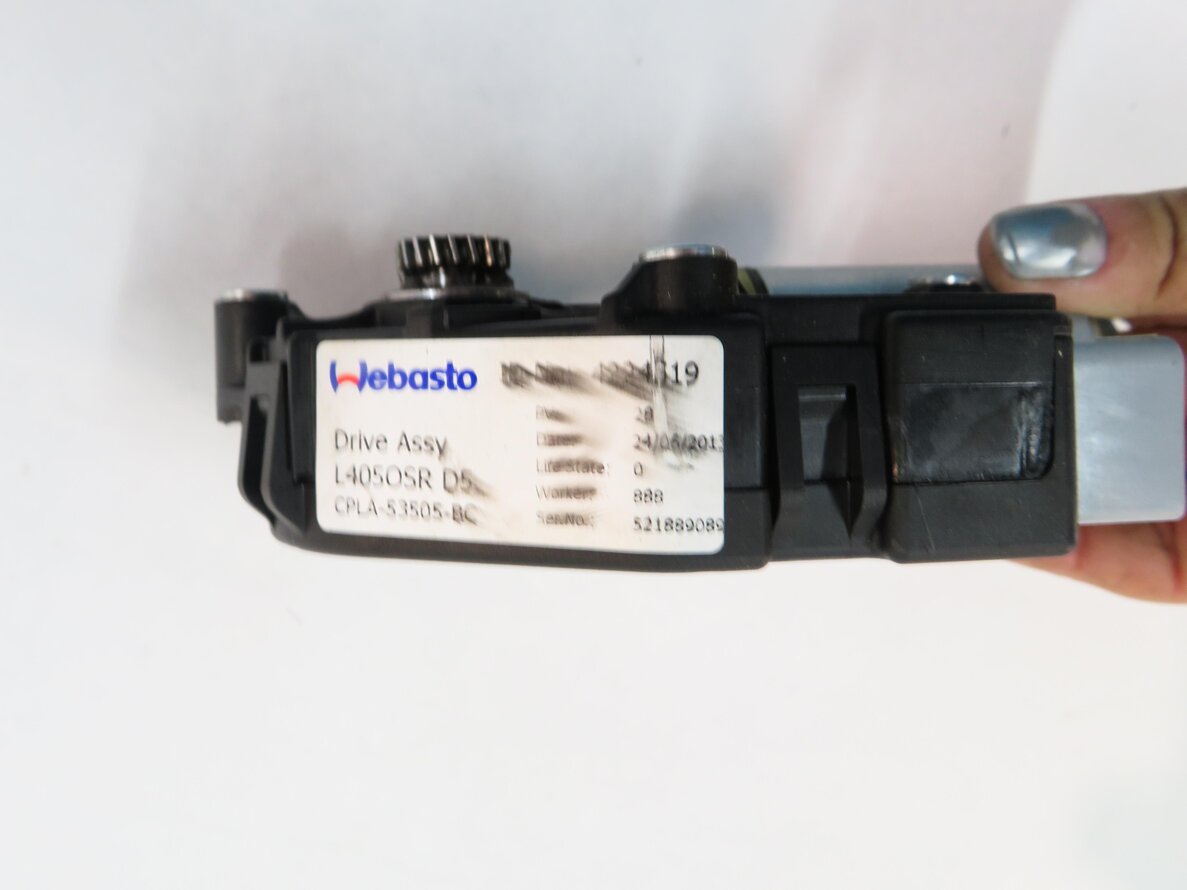 Thumbnail 7: 2013-2022 RANGE ROVER SPORT (L405 L494) SUNROOF MOTOR