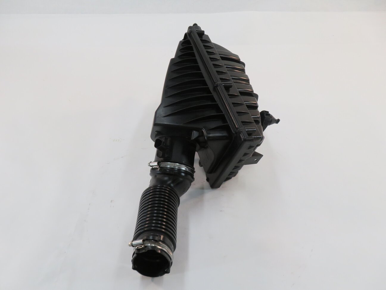Thumbnail 3: 14-20 RANGE ROVER SPORT (L405 L494) 5.0L SUPERCHARGED RIGHT INTAKE FILTER BOX