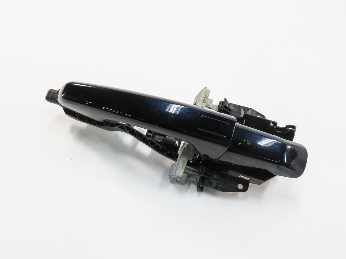 Thumbnail 3: 2013-2022 RANGE ROVER SPORT DISCOVERY (L404 L462 L494) RIGHT REAR DOOR HANDLE