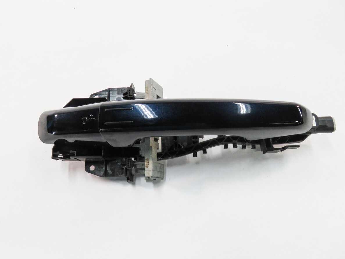 Thumbnail 6: 2013-2022 RANGE ROVER SPORT DISCOVERY (L404 L462 L494) RIGHT REAR DOOR HANDLE