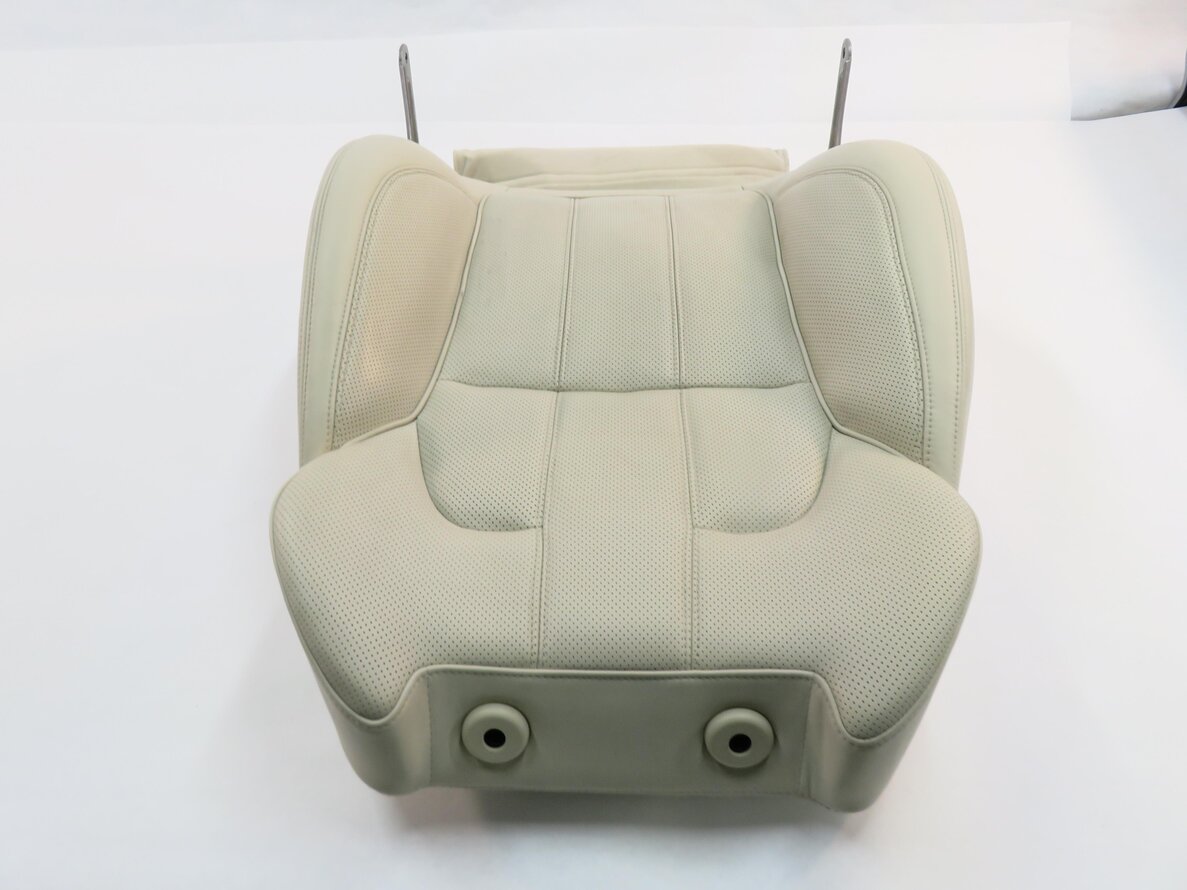 Thumbnail 4: 2014 RANGE ROVER SPORT (L494) PASSENGER - UPPER TOP HEATED SEAT CUSHION (IVORY)