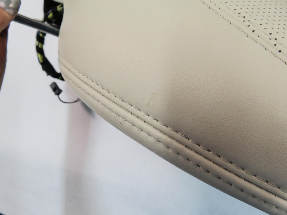 Thumbnail 9: 2014 RANGE ROVER SPORT (L494) PASSENGER - UPPER TOP HEATED SEAT CUSHION (IVORY)