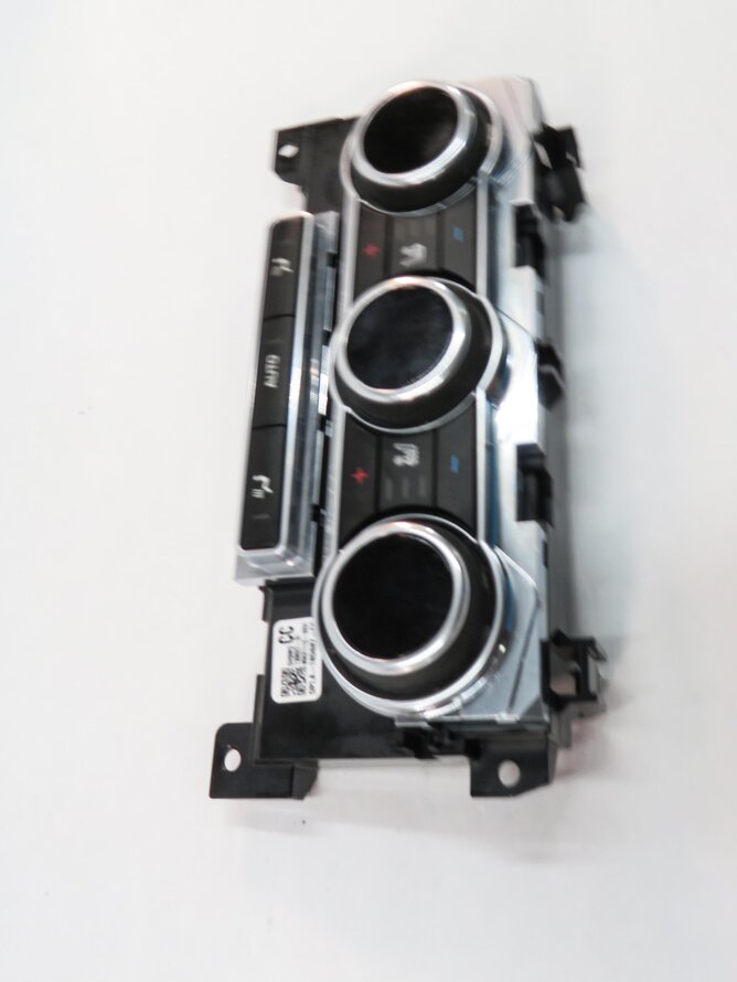 Thumbnail 5: 2014-2015 RANGE ROVER SPORT (L494) REAR HEATER A/C TEMPERATURE CONTROL (HEATED)