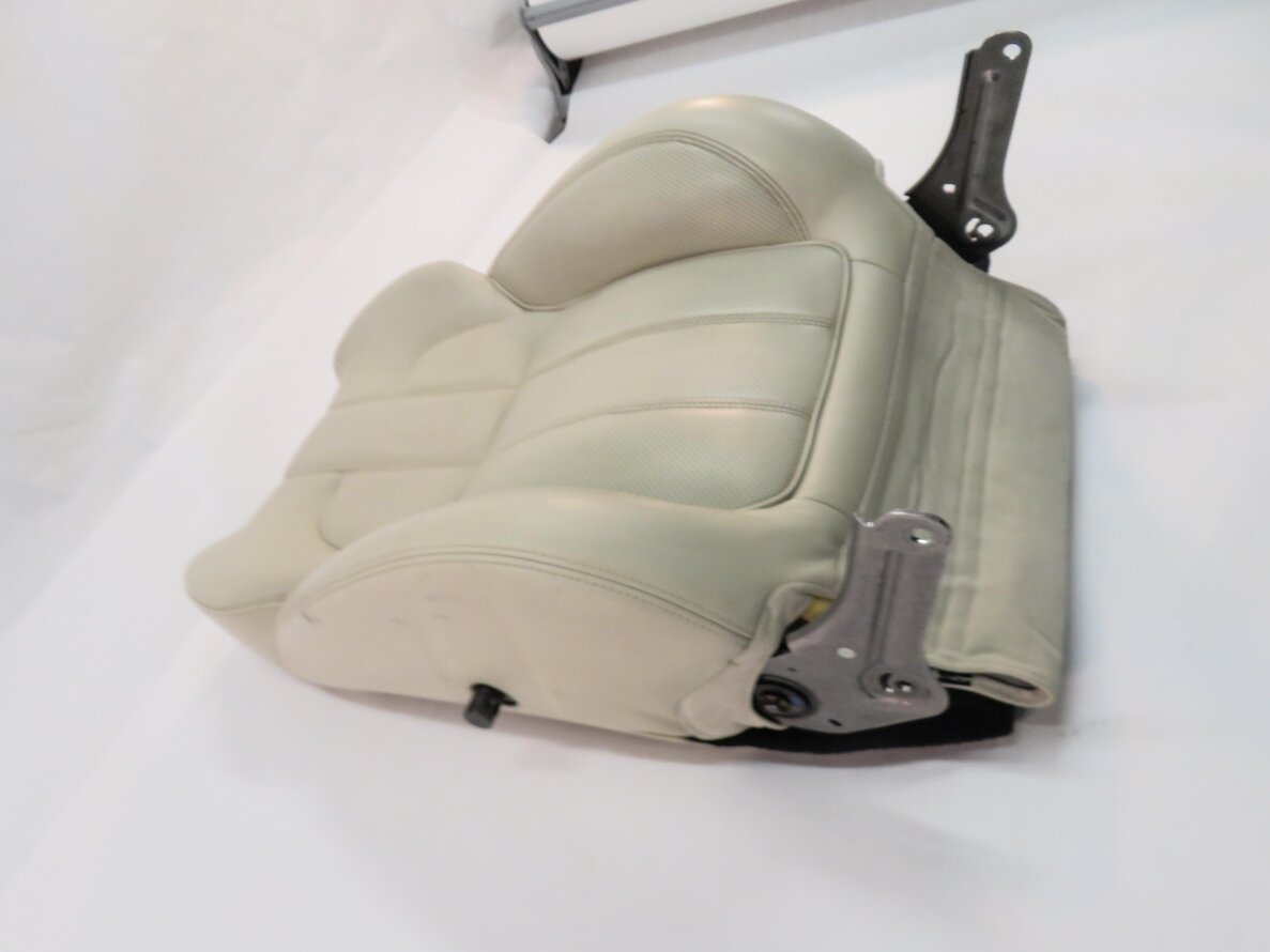 Thumbnail 3: 2014 RANGE ROVER SPORT (L494) DRIVER - UPPER TOP HEATED SEAT CUSHION (IVORY)