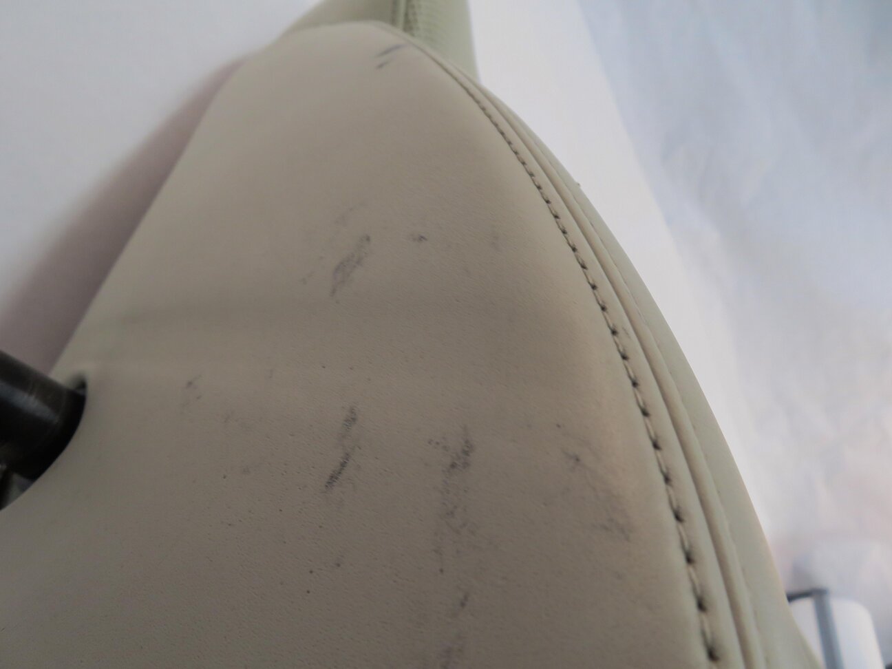 Thumbnail 8: 2014 RANGE ROVER SPORT (L494) DRIVER - UPPER TOP HEATED SEAT CUSHION (IVORY)