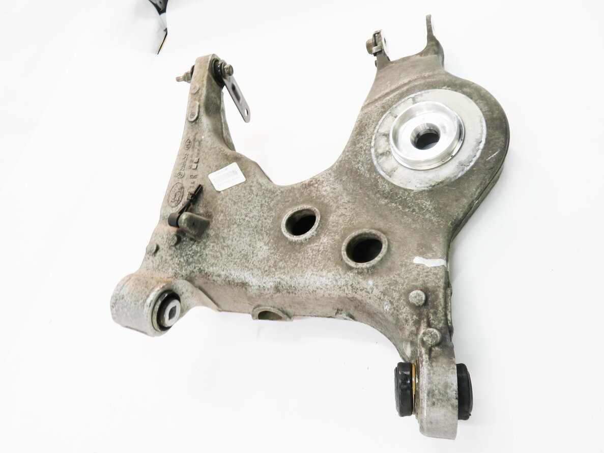 Thumbnail 6: 2014-2020 RANGE ROVER SPORT (L494) RIGHT PASSENGER REAR CONTROL ARM SET-3