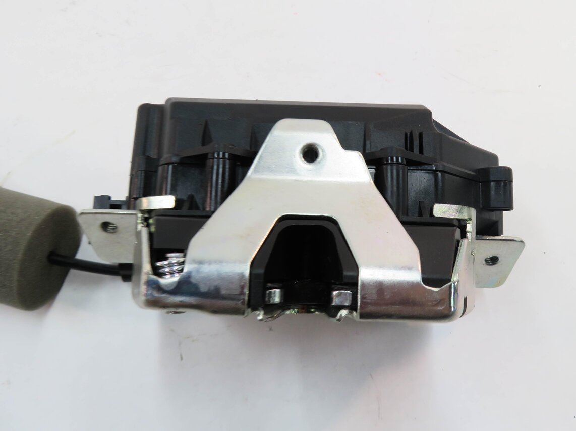 Thumbnail 7: 2009 MERCEDES GL550 (X164) REAR TRUNK LOCK LATCH ACTUATOR