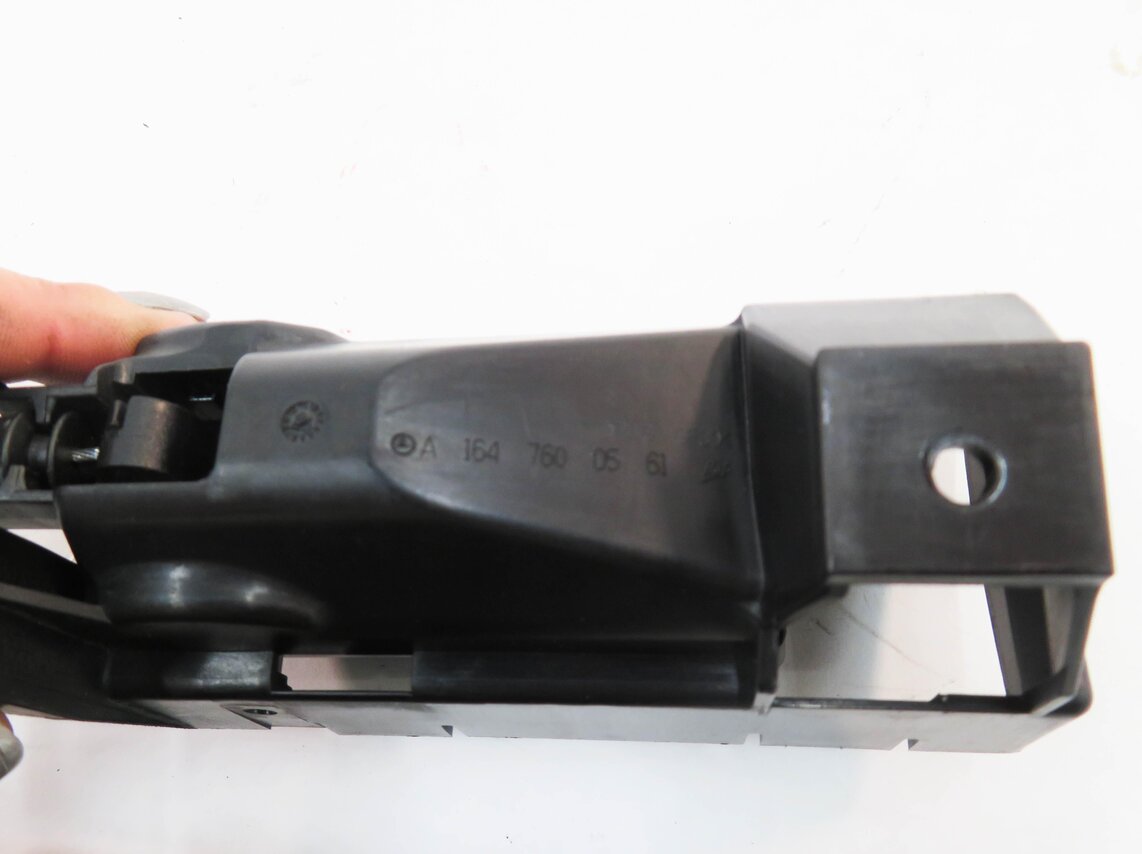 Thumbnail 9: 2009 MERCEDES GL550 (X164) REAR TRUNK LOCK LATCH ACTUATOR