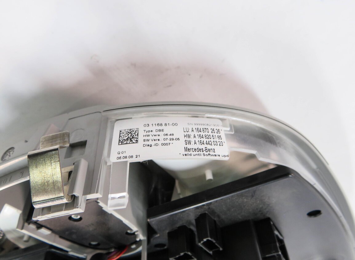 Thumbnail 10: 09 MERCEDES GL550 (X164) FRONT DOMELIGHT MAP READING COURTESY DOME LIGHT (GRAY)