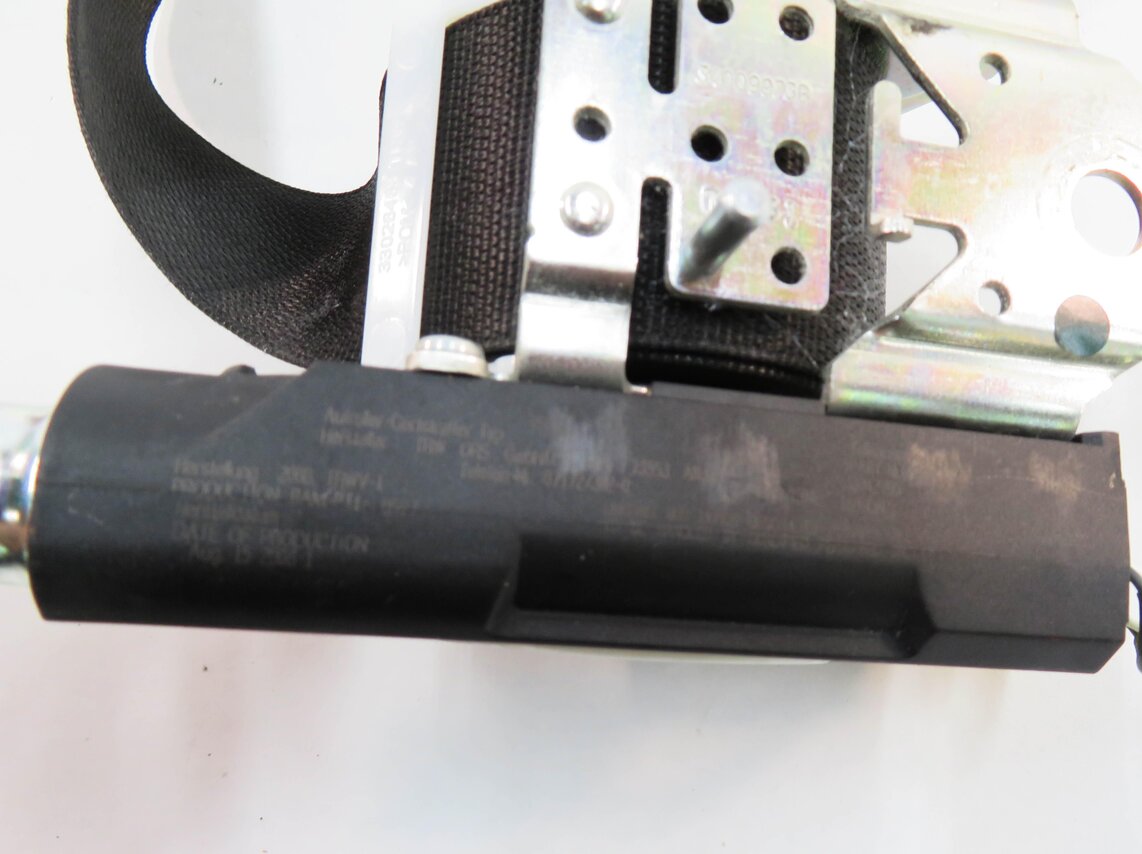 Thumbnail 6: 2009 MERCEDES GL550 (X164) RIGHT REAR 2nd ROW SEAT SEATBELT RETRACTOR (BLACK)