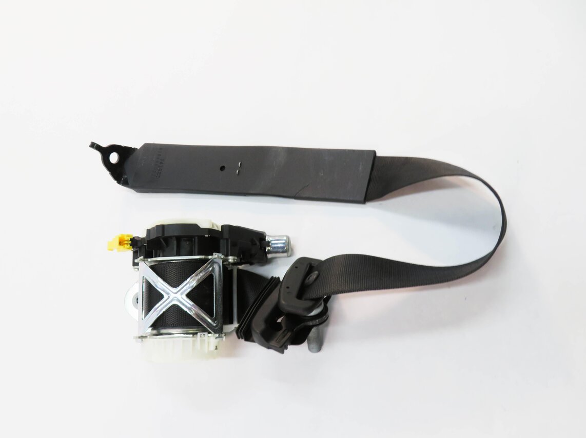 Thumbnail 3: 2009 MERCEDES GL550 (X164) RIGHT REAR 3rd ROW SEAT SEATBELT RETRACTOR (BLACK)