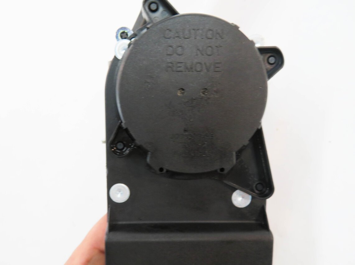 Thumbnail 6: 2009 MERCEDES GL320 GL450 GL550 (X164) LEFT DRIVER SEATBELT RETRACTOR (BLACK)