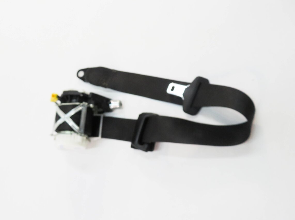 Thumbnail 4: 2009 MERCEDES GL550 (X164) LEFT REAR 2nd ROW SEAT SEATBELT RETRACTOR (BLACK)