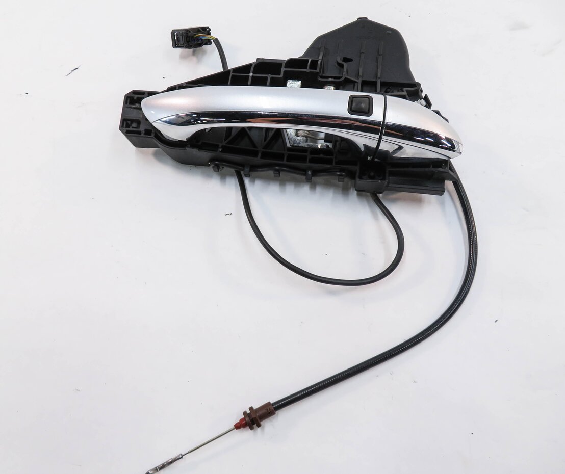 Thumbnail 5: 2009 MERCEDES GL550 (X164) RIGHT FRONT PASSENGER KEYLESS GO DOOR HANDLE (SILVER)