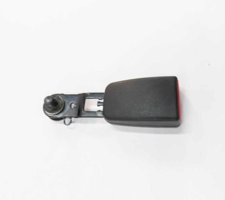 Thumbnail 3: 2006 MERCEDES ML500 (W164) REAR 2nd SECOND ROW SEAT - CENTER SEATBELT RECEIVER