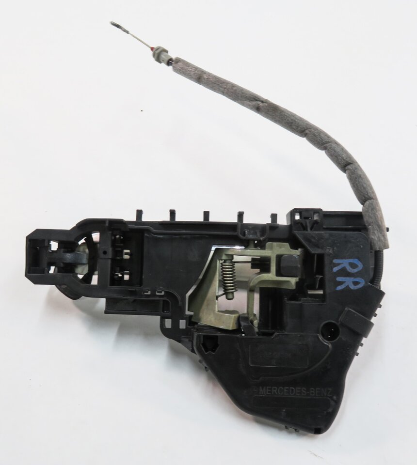 Thumbnail 6: 2006 MERCEDES ML500 (W164) RIGHT REAR DOOR HANDLE (ALABASTER WHITE METALLIC)