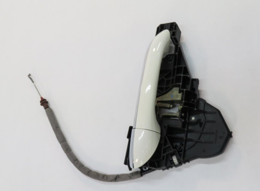 Thumbnail 3: 2006 MERCEDES ML500 (W164) RIGHT FRONT PASSENGER DOOR HANDLE (ALABASTER WHITE)
