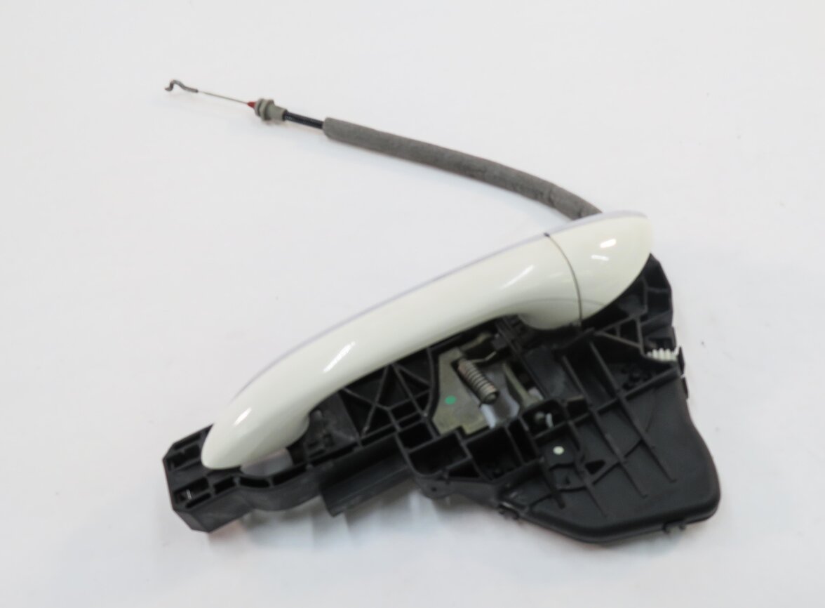 2006 MERCEDES ML500 (W164) LEFT REAR DOOR HANDLE (ALABASTER WHITE METALLIC 960U)