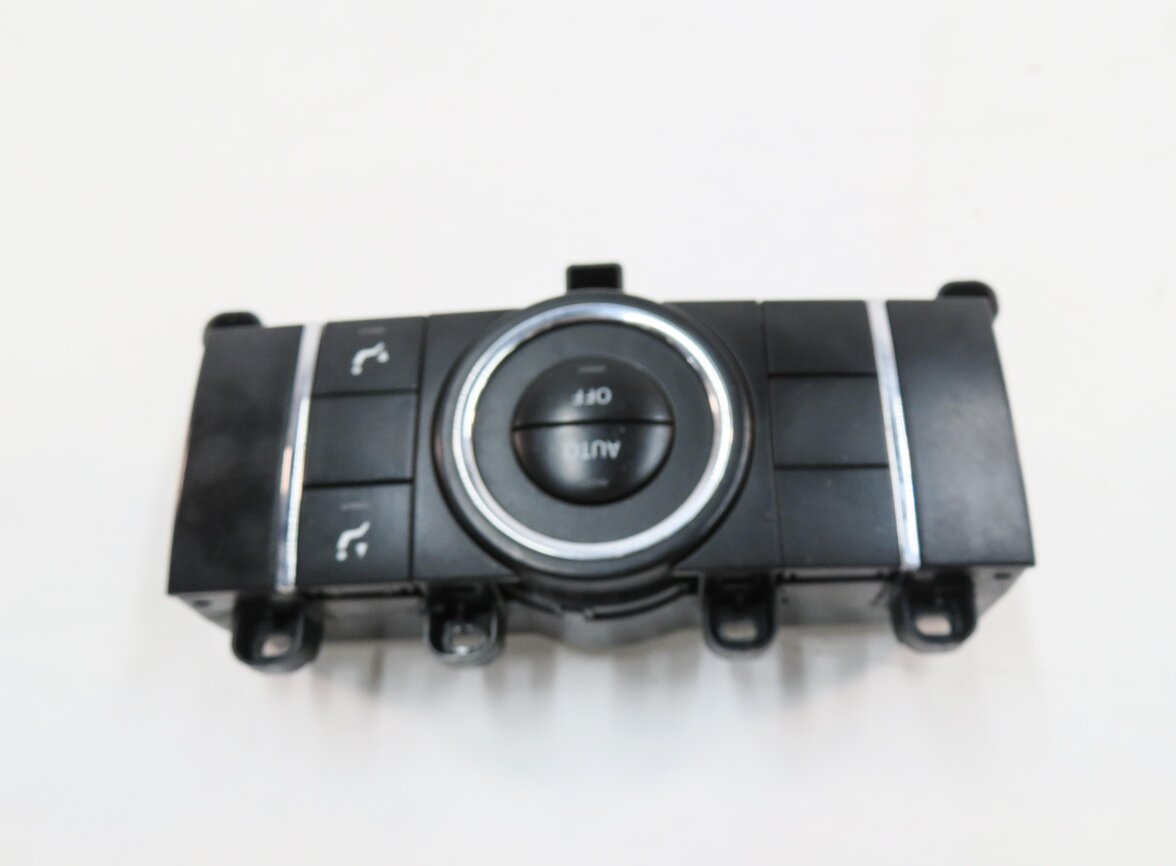 Thumbnail 5: 2006 MERCEDES ML500 (W164) REAR HEATER A/C CLIMATE TEMPERATURE CONTROL PANEL