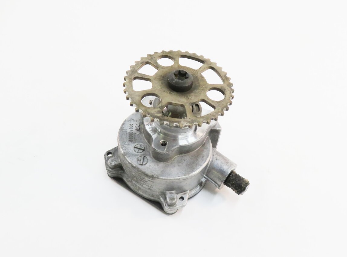 2006-2008 BMW Z4 325i 330i 525i 530i (E85 E60 E90) 3.0L ENGINE BRAKE VACUUM PUMP