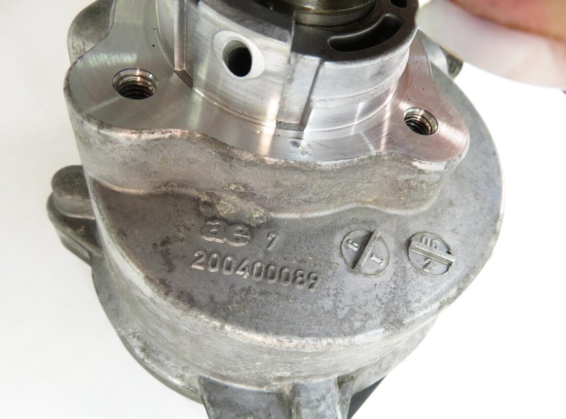Thumbnail 8: 2006-2008 BMW Z4 325i 330i 525i 530i (E85 E60 E90) 3.0L ENGINE BRAKE VACUUM PUMP
