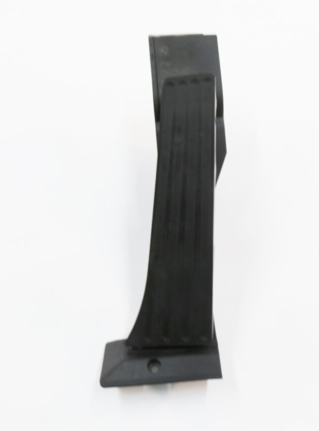 Thumbnail 2: 2007 BMW Z4 (E85) GAS PEDAL FUEL THROTTLE ACCELERATOR FOOT PEDAL
