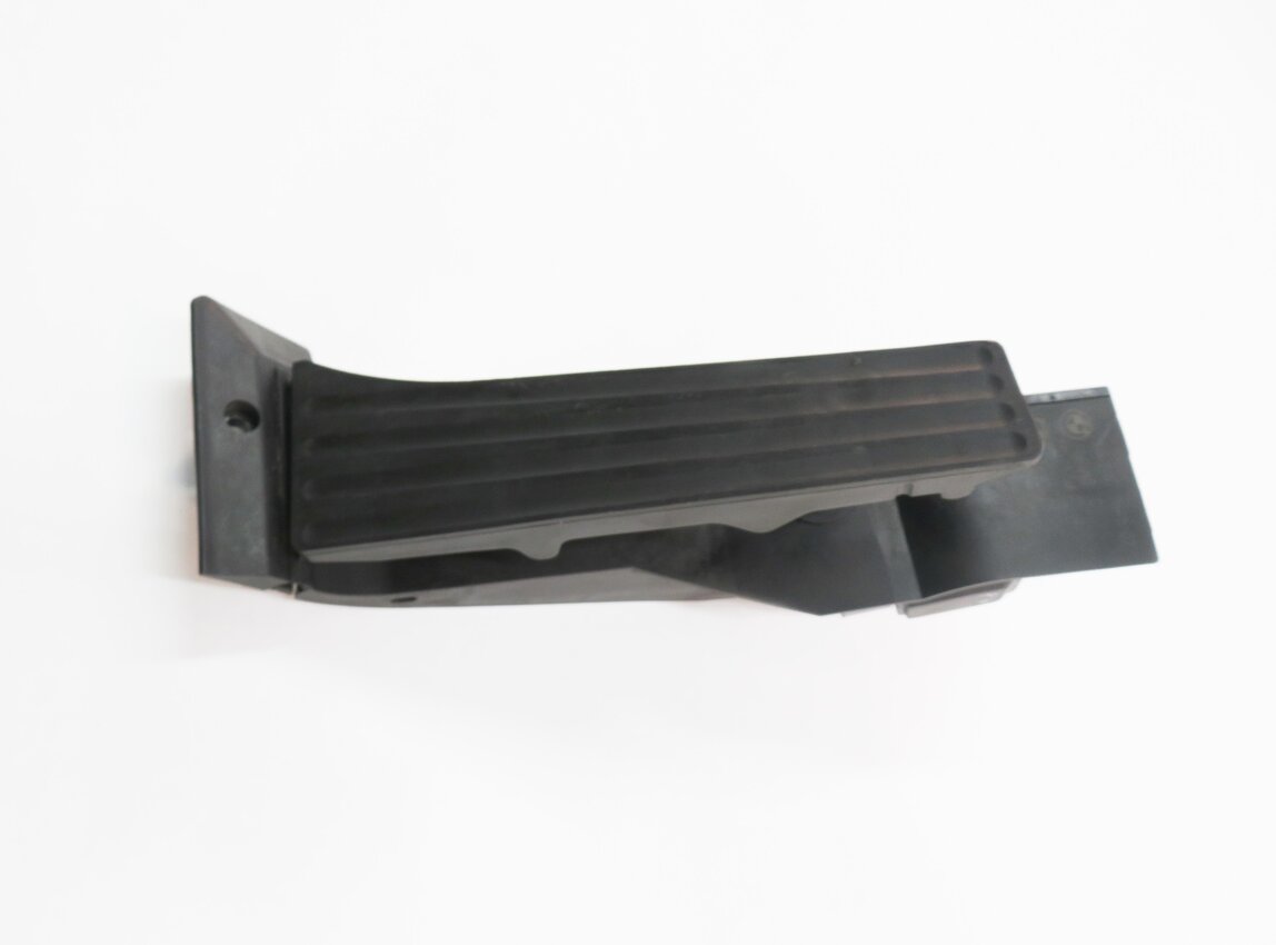 Thumbnail 4: 2007 BMW Z4 (E85) GAS PEDAL FUEL THROTTLE ACCELERATOR FOOT PEDAL
