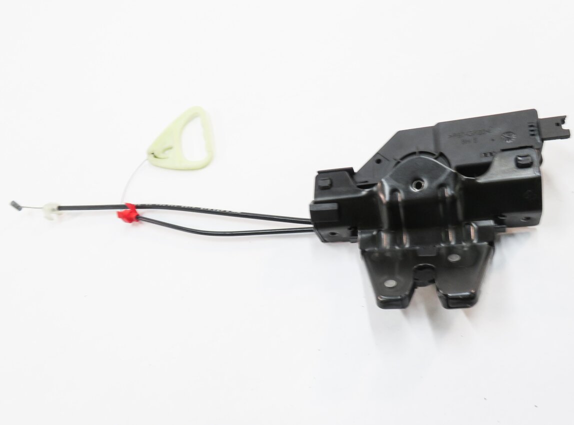 Thumbnail 2: 2007 BMW Z4 (E85) REAR TRUNK LOCK LATCH ACTUATOR