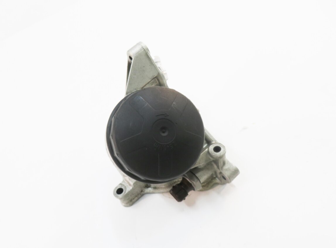 2007 BMW Z4 (E85) 3.0L N52 ENGINE - OIL FILTER HOUSING