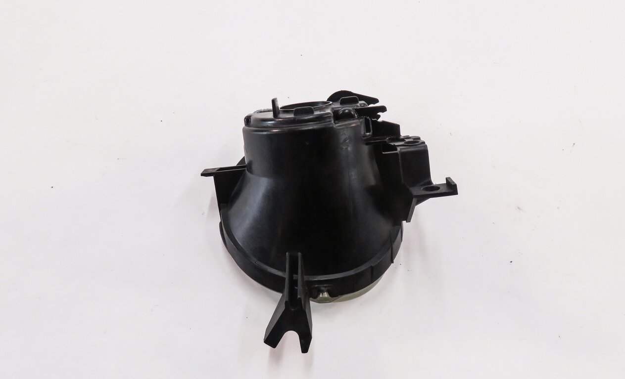 Thumbnail 6: 2008-2010 PORSCHE CAYENNE (957) RIGHT FRONT PASSENGER FOGLIGHT LIGHT LAMP