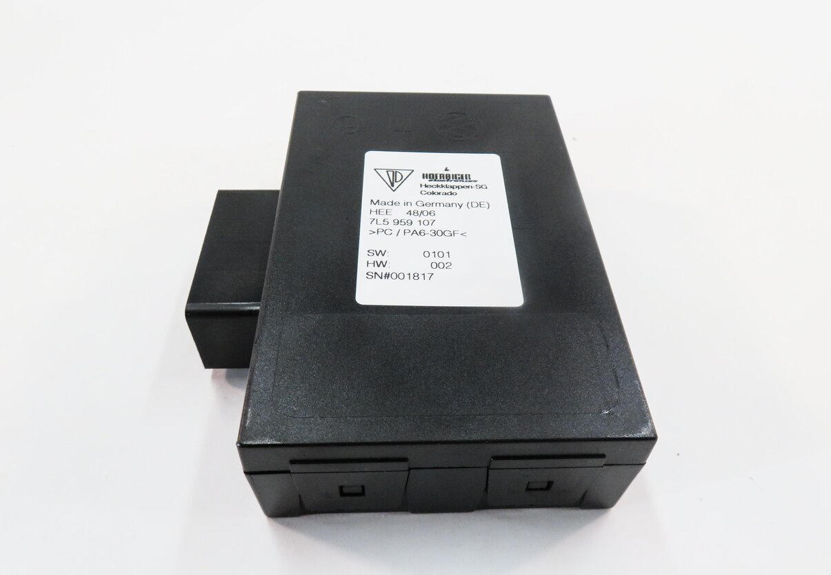 Thumbnail 2: 2008 PORSCHE CAYENNE (957) REAR HATCH DOOR TRUNK LIFTGATE CONTROL MODULE