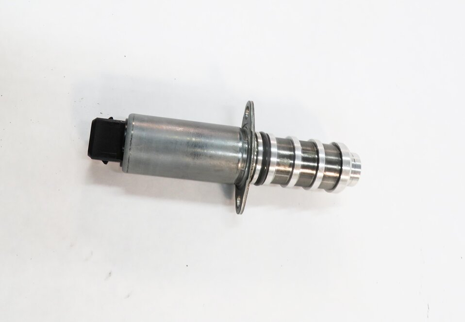 Thumbnail 4: 2008 PORSCHE CAYENNE (957) 4.8L M48 V8 TURBO ENGINE - CAMSHAFT TIMING SOLENOID