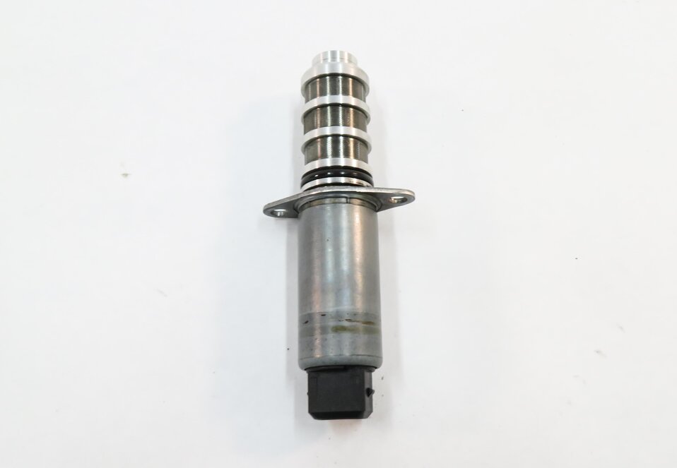 Thumbnail 2: 2008 PORSCHE CAYENNE (957) 4.8L M48 V8 TURBO ENGINE - CAMSHAFT TIMING SOLENOID