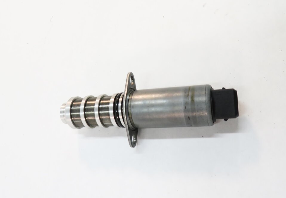Thumbnail 3: 2008 PORSCHE CAYENNE (957) 4.8L M48 V8 TURBO ENGINE - CAMSHAFT TIMING SOLENOID