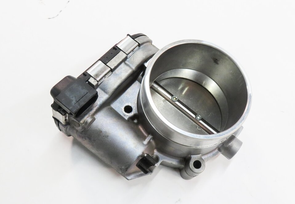 2008-2010 PORSCHE CAYENNE (957) 4.8L TWIN TURBO ENGINE - THROTTLE BODY