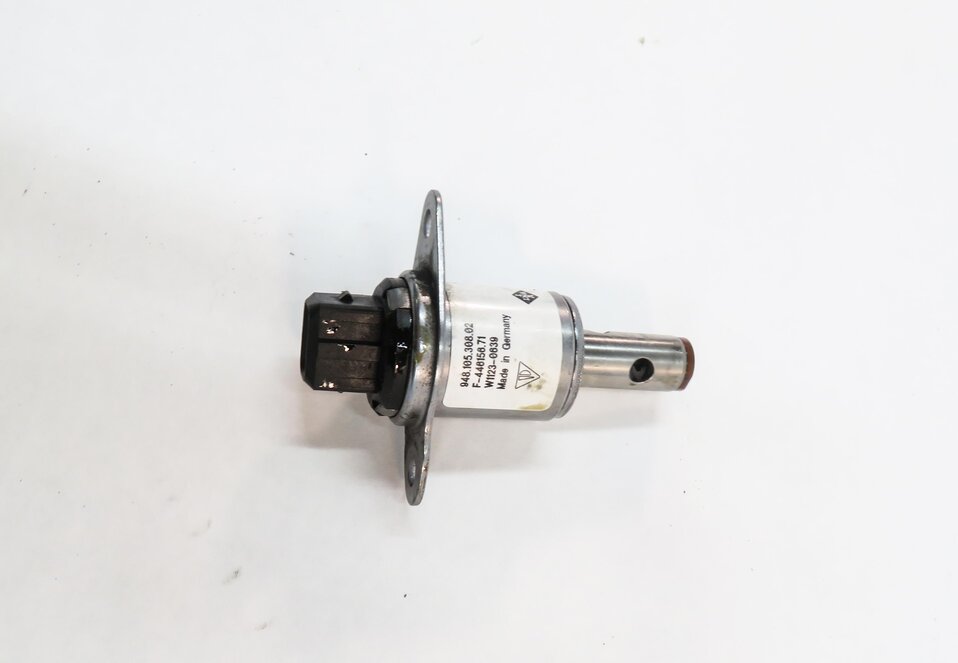 Thumbnail 4: 2008 PORSCHE CAYENNE (957) 4.8L M48 V8 TURBO ENGINE - CAMSHAFT ADJUSTER SOLENOID