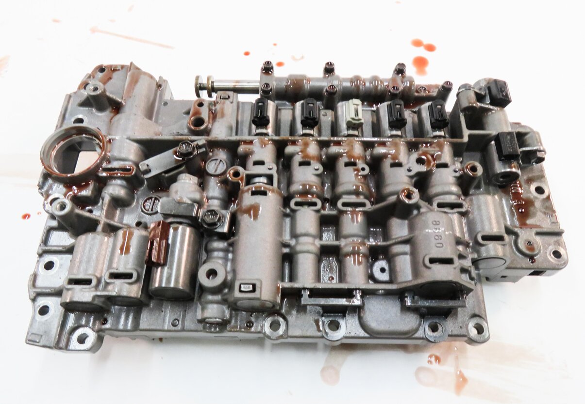 Thumbnail 8: 2008-2010 PORSCHE CAYENNE (957) 4.8L TURBO - AUTOMATIC TRANSMISSION VALVE BODY