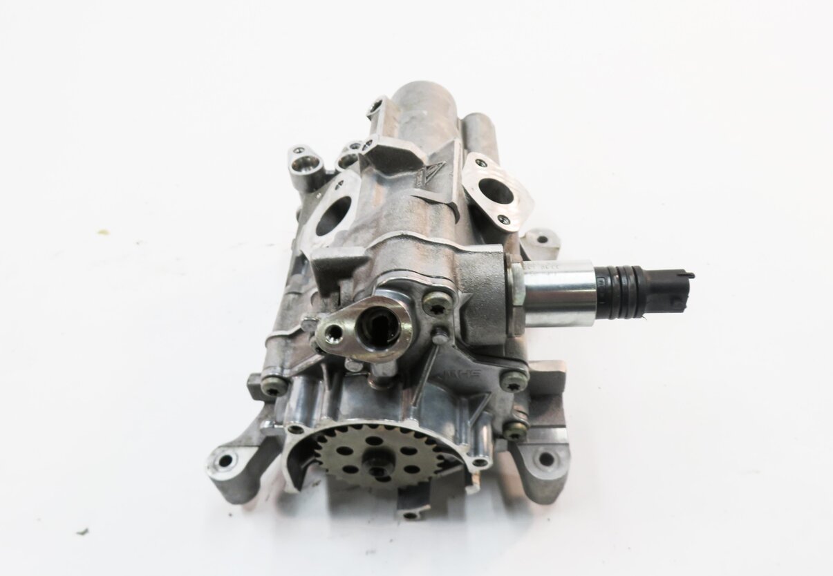 Thumbnail 2: 2008 PORSCHE CAYENNE (957) 4.8L M48 TURBO ENGINE - OIL PUMP