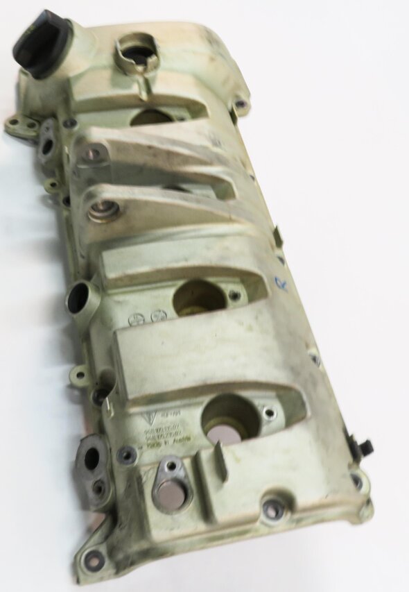 Thumbnail 3: 2008-2009 PORSCHE CAYENNE (957) 4.8L TWIN TURBO ENGINE - RIGHT VALVE COVER