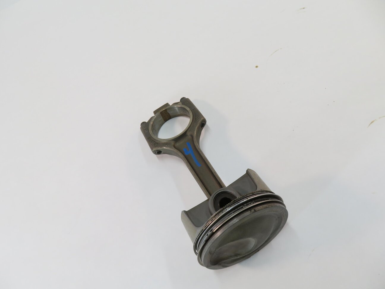 Thumbnail 1: 2008-2012 PORSCHE CAYENNE PANAMERA (957 958 970 G1) 4.8L TURBO - RIGHT PISTON
