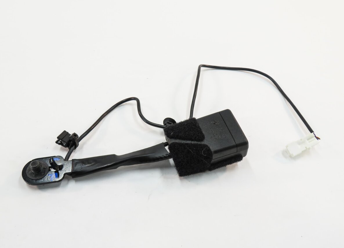 Thumbnail 5: 2014-2018 MINI COOPER / BMW X1 (F48) FRONT SEATBELT BUCKLE RECIEVER (FITS L & R)
