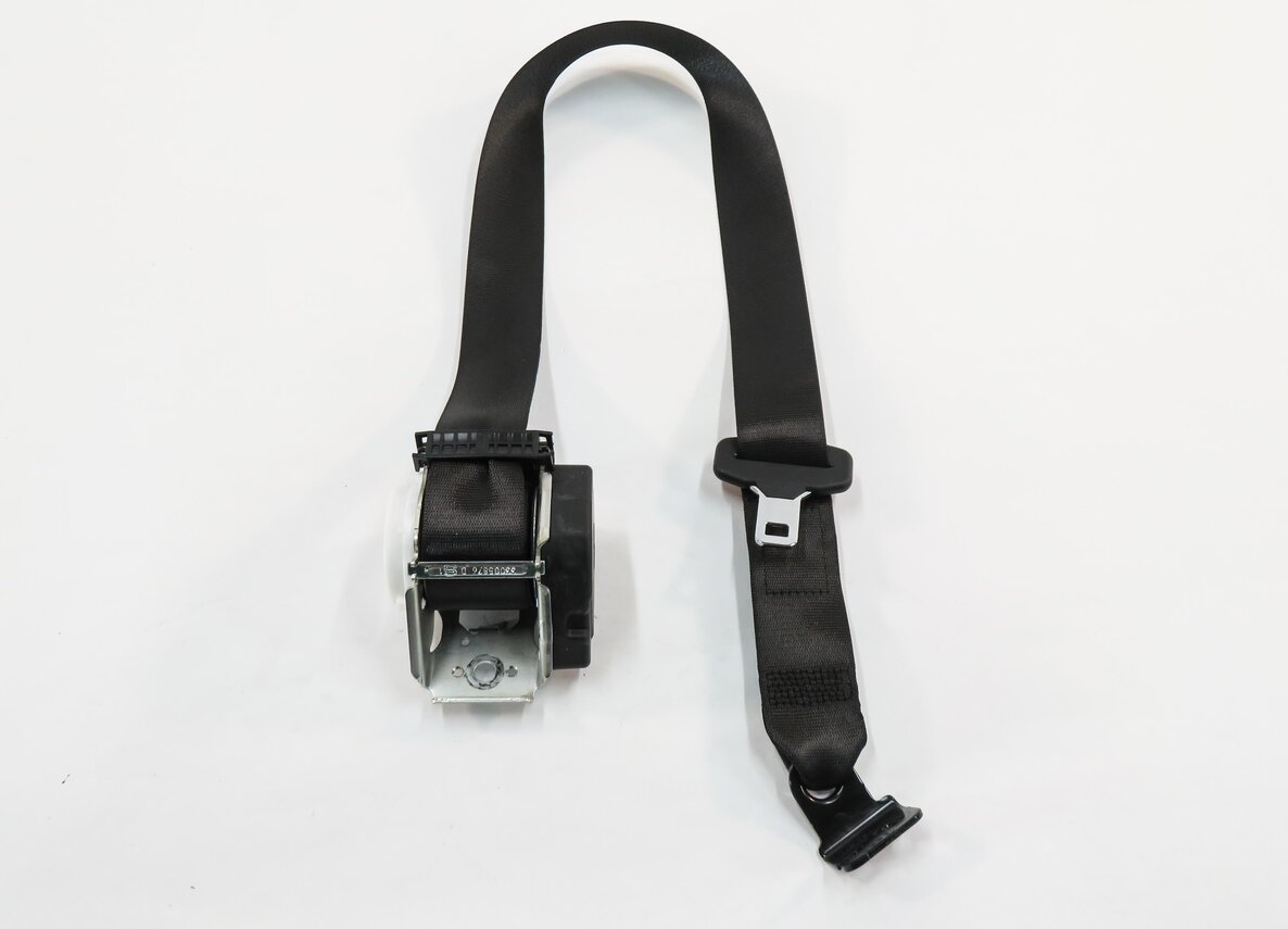 Thumbnail 2: 2018 BMW X1 (F48) RIGHT REAR SEAT SEATBLET RETRACTOR (BLACK)
