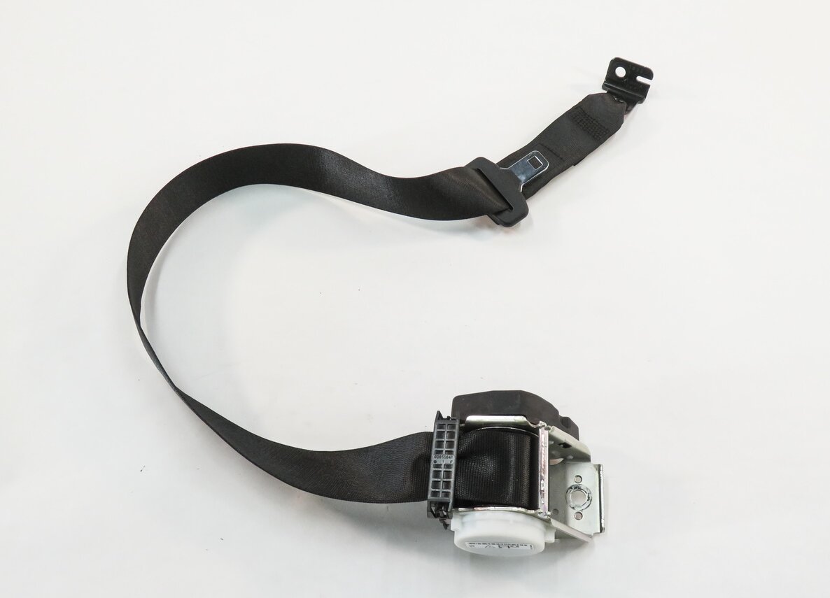 Thumbnail 3: 2018 BMW X1 (F48) RIGHT REAR SEAT SEATBLET RETRACTOR (BLACK)