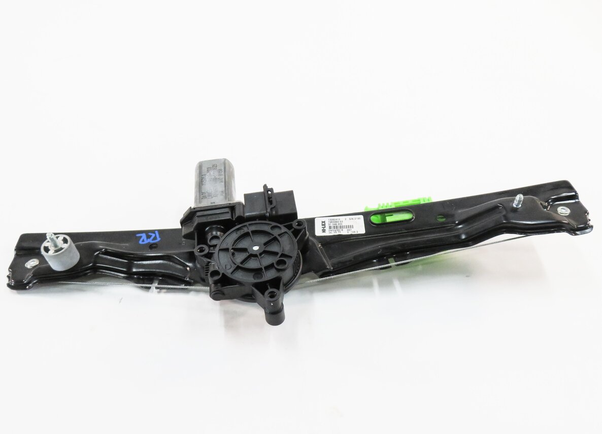 Thumbnail 3: 2016-2021 BMW X1 (F48) RIGHT REAR DOOR WINDOW REGULATOR w/ MOTOR