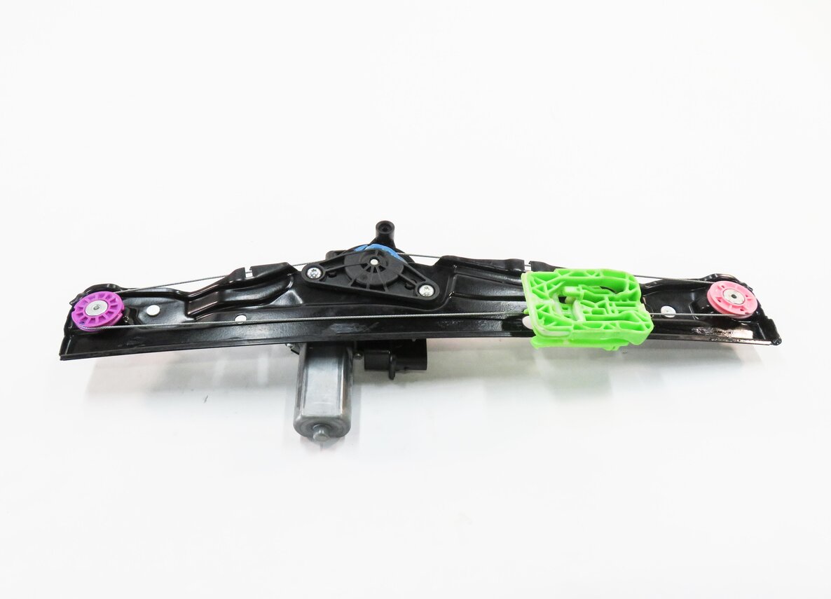 Thumbnail 5: 2016-2021 BMW X1 (F48) RIGHT REAR DOOR WINDOW REGULATOR w/ MOTOR